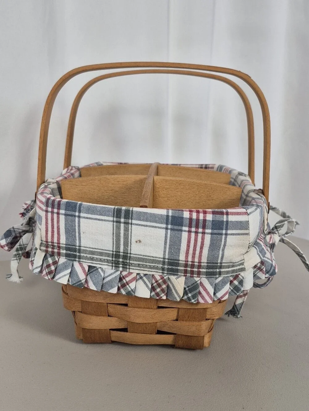 Longaberger Vintage 1995 Handwoven Hostess Gathering Basket w/ Divider & Liner